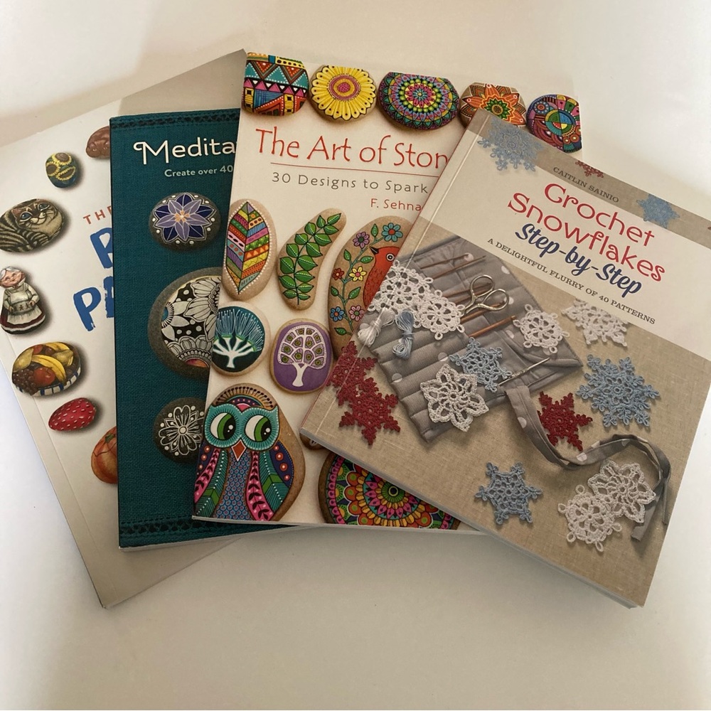 Crochet Snowflake Step by Step, Meditative Rock/Paint Art Craft Book Collection